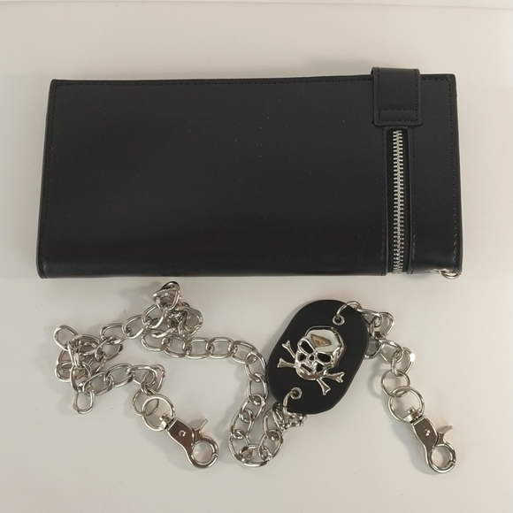 Skull Embossed Wallet - Picture 2 of 5